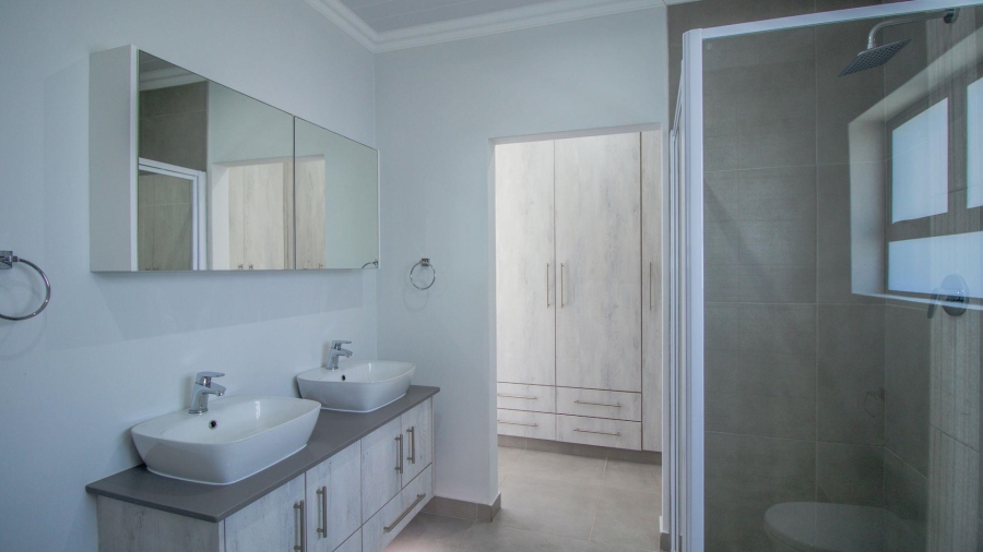 3 Bedroom Property for Sale in Dana Bay Western Cape